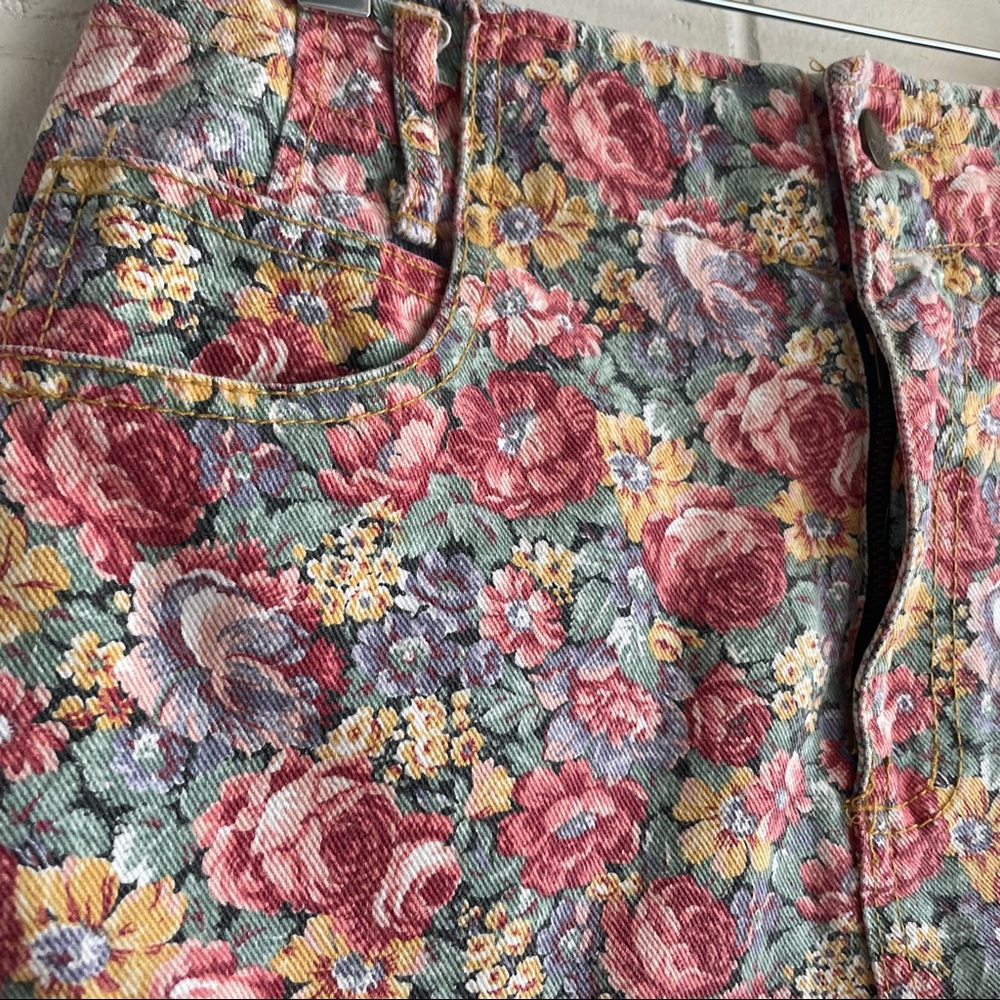 VINTAGE Paris Blues Floral Denim Mini Skirt - Picture 2 of 6